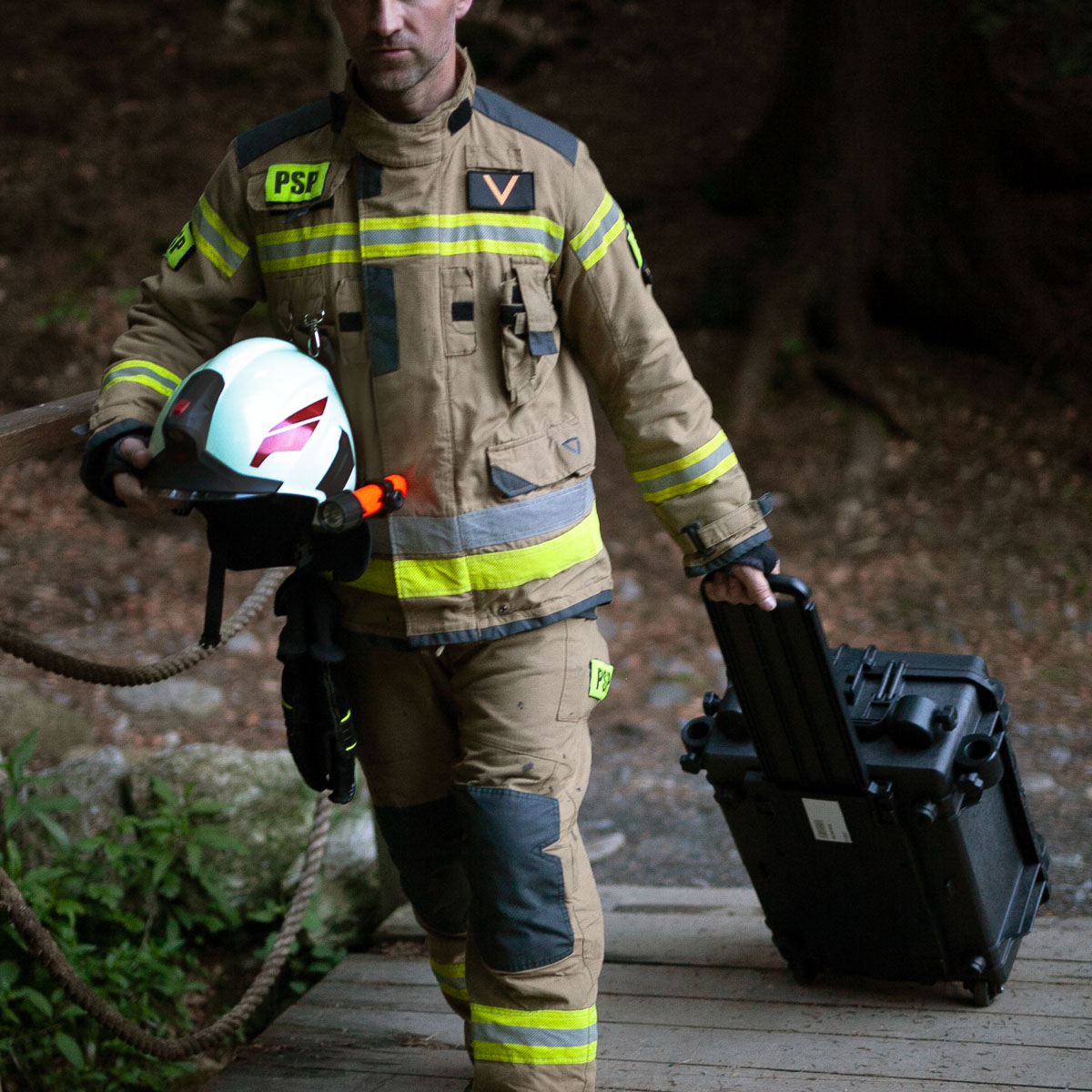 Leistungsstarkes tragbares Beleuchtungssystem mit zwei Dreifachköpfen, MONSTER LIGHT 360 Twin, 50 Ah, 48000 lm - Image 5
