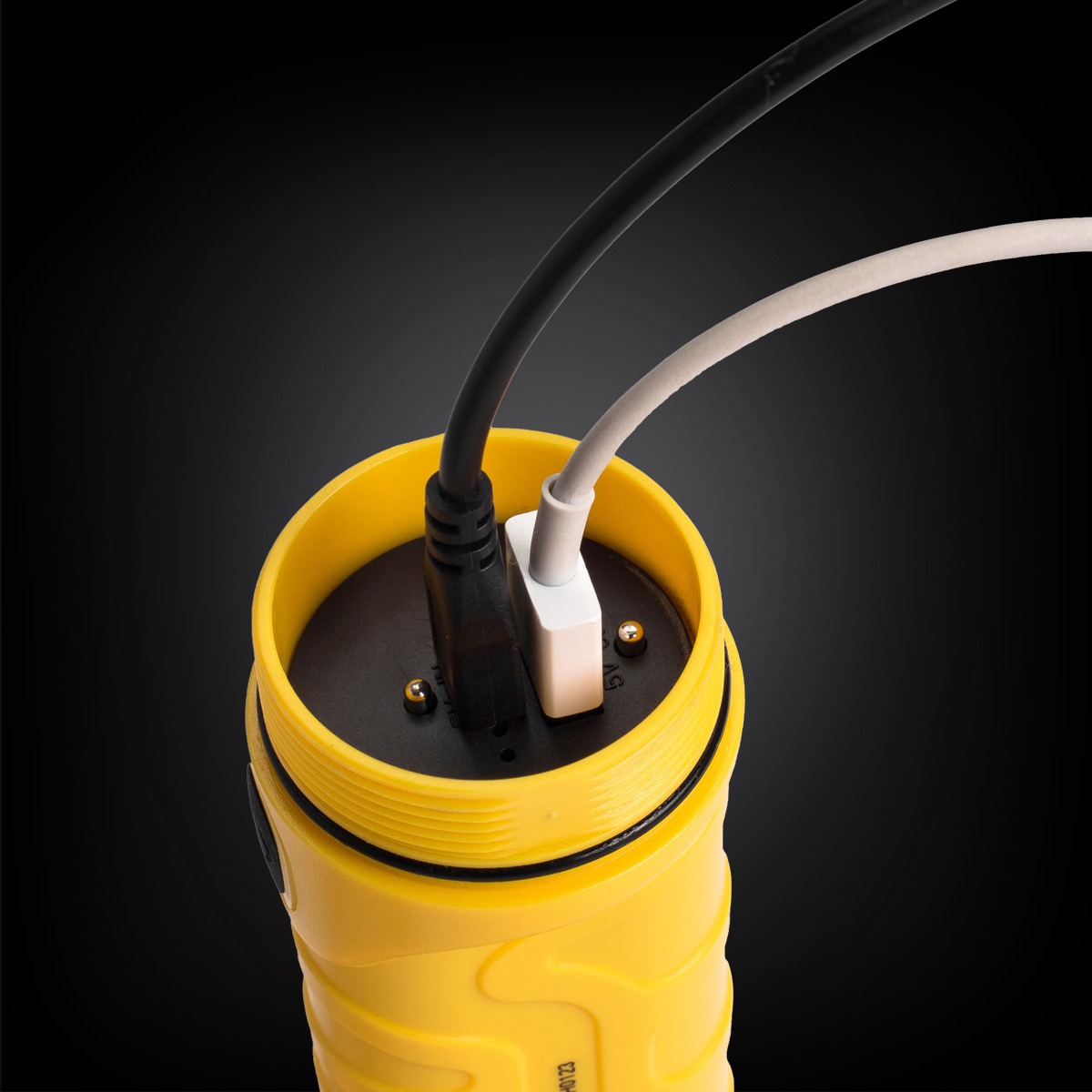 DURA LIGHT 2.3 latarka ręczna, 700 lm - Image 3